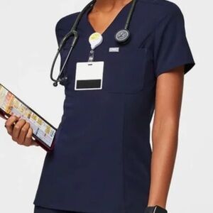 FIGS Catarina Slim Women’s Navy Scrub Top